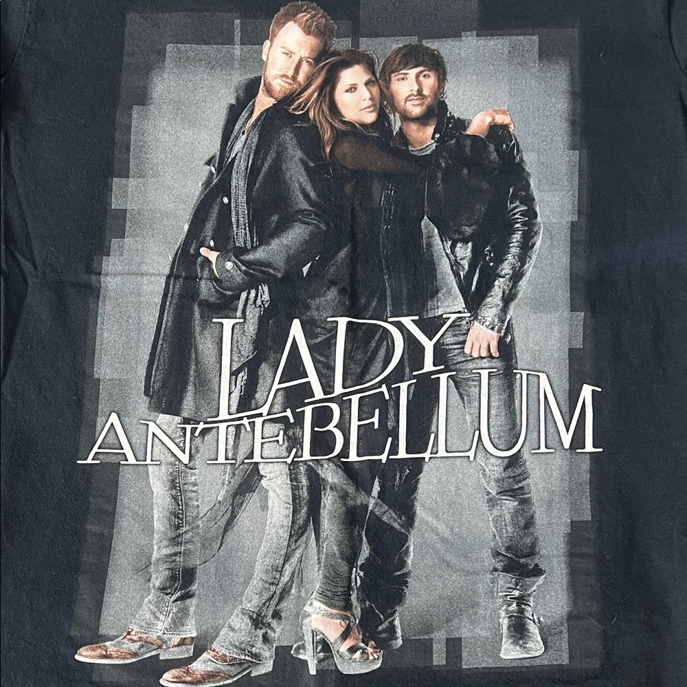 Lady A Graphic TShirt Black Size Small